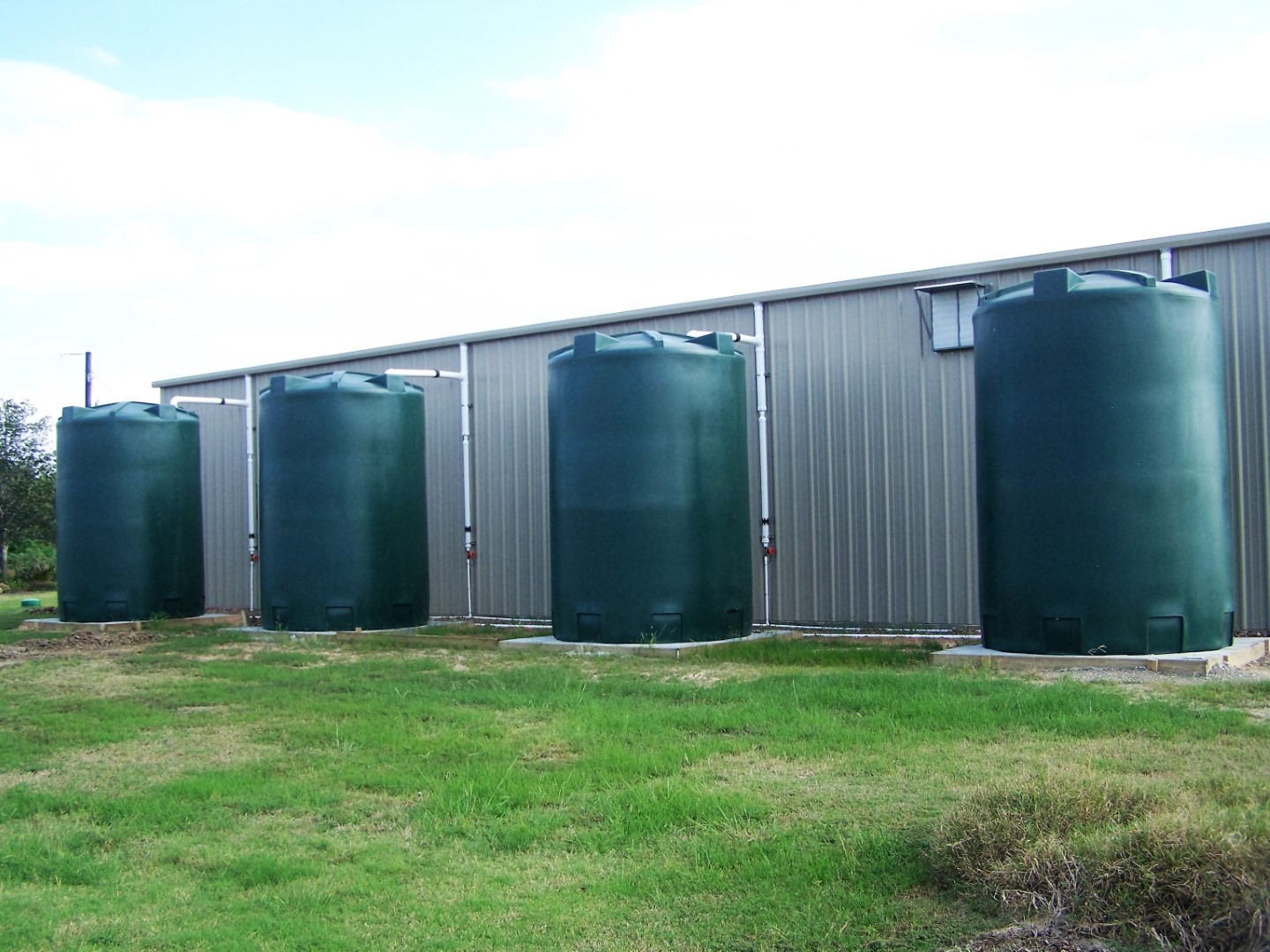 5000 Gallon Plastic Tall Rainwater Harvesting Tank - Capitol Water Tanks